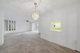 6800 20th Ave N, Saint Petersburg, FL 33710 - Photo 6