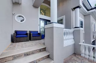 6113 Pasadena Point Blvd, Gulfport, FL 33707 - Photo 14