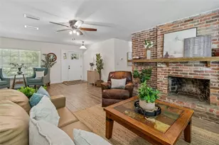 909 Tomlinson Dr, Lutz, FL 33549 - Photo 26