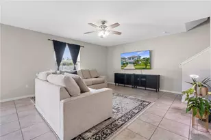 7420 Pearly Everlasting Ave, Tampa, FL 33619 - Photo 10