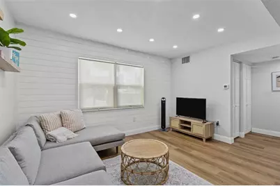 9895 1st Street E #5, Treasure Island, FL 33706 - Photo 6