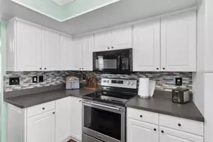 10513 Blythville Rd, Spring Hill, FL 34608 - Photo 10