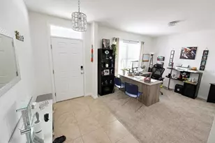 706 Peyton Brooke Wy, Winter Haven, FL 33881 - Photo 2