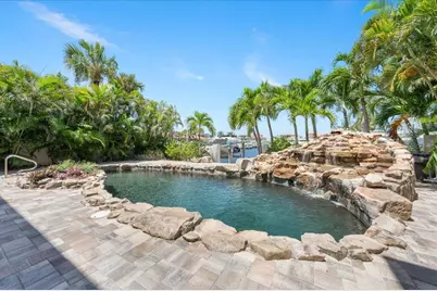 5151 Porpoise Place, New Port Richey, FL 34652 - Photo 4