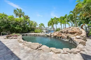 5151 Porpoise Pl, New Port Richey, FL 34652 - Photo 4