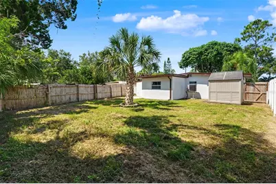 7377 Royal Palm Drive, New Port Richey, FL 34652 - Photo 32