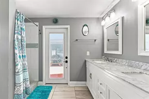 1317 Divot Ln, Tampa, FL 33612 - Photo 20
