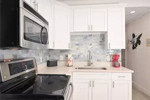18399 Gulf Blvd, Indian Shores, FL 33785 - Photo 6