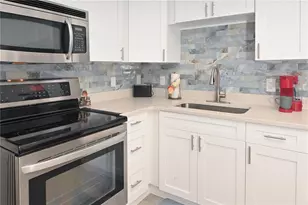18399 Gulf Blvd, Indian Shores, FL 33785 - Photo 10