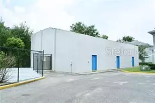 7011 Waterside Dr, Tampa, FL 33617 - Photo 32