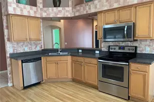 4211 Hartford Lake Dr, Tampa, FL 33619 - Photo 6