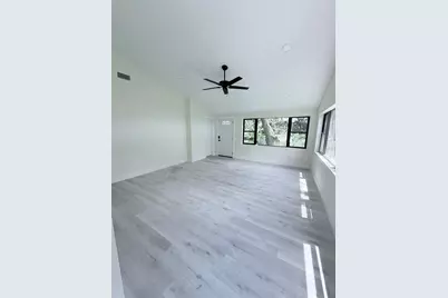 10801 N Edison Avenue, Tampa, FL 33612 - Photo 38