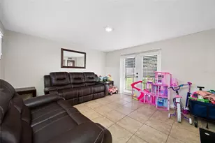 6410 Walton Way, Tampa, FL 33610 - Photo 12