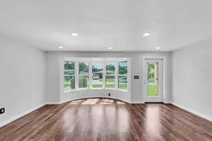 1516 Country Ln W, Clearwater, FL 33759 - Photo 4