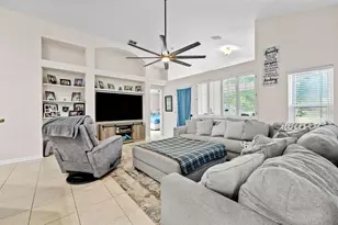 18843 Maisons Dr, Lutz, FL 33558 - Photo 10
