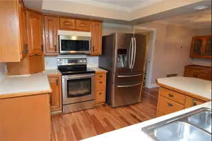 981 Damrosch St, Largo, FL 33771 - Photo 12