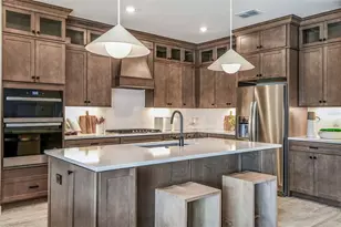 33406 Herds Hallow Wy, Wesley Chapel, FL 33545 - Photo 2