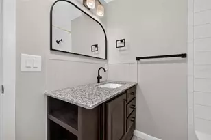 6170 Sundown Dr, Saint Petersburg, FL 33709 - Photo 18