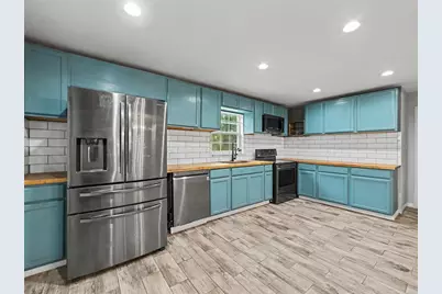 2409 11th Avenue SE, Ruskin, FL 33570 - Photo 10