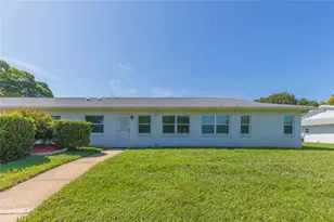 8423 Pebble Dr, Port Richey, FL 34668 - Photo 38