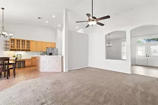 10260 Shadow Branch Dr, Tampa, FL 33647 - Photo 8
