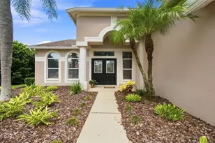 10260 Shadow Branch Dr, Tampa, FL 33647 - Photo 2