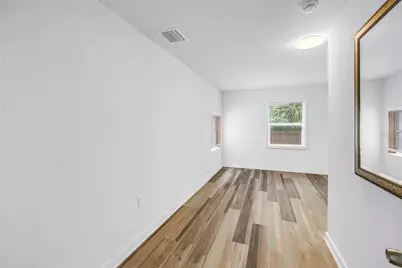 2000 27th Avenue N, Saint Petersburg, FL 33713 - Photo 16