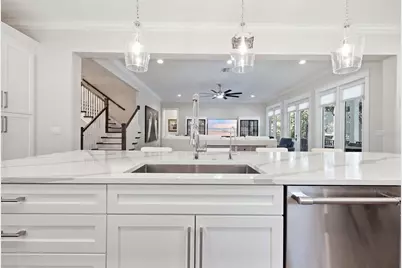 210 S Shore Crest Drive, Tampa, FL 33609 - Photo 12