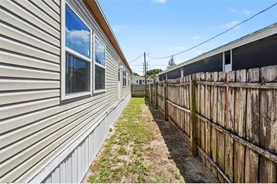 739 Driftwood Lane, Tarpon Springs, FL 34689 - Photo 34
