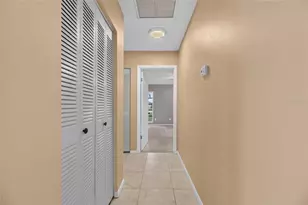 1743 Coco Palm Cir, Sun City Center, FL 33573 - Photo 24