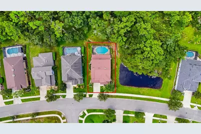 32126 Garden Alcove Loop, Wesley Chapel, FL 33545 - Photo 2