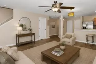8013 Sutton Terrace Ln, Tampa, FL 33615 - Photo 10