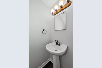 8013 Sutton Terrace Lane, Tampa, FL 33615 - Photo 16