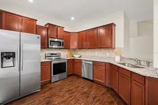 5520 Kinglethill Dr, Lithia, FL 33547 - Photo 2
