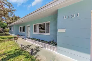6191 6th Ave S, Saint Petersburg, FL 33707 - Photo 2