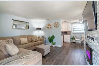 5607 E 29th Avenue, Tampa, FL 33619 - Photo 2