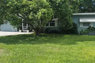 10709 115th Ave, Seminole, FL 33778 - Photo 2