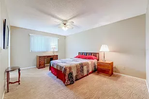 8174 Terrace Garden Dr N, Saint Petersburg, FL 33709 - Photo 32