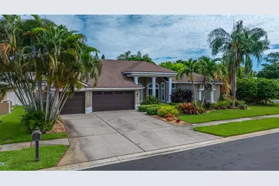 10675 Park Place Drive, Seminole, FL 33778 - Photo 2