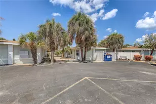 9030 Blind Pass Rd, Treasure Island, FL 33706 - Photo 22