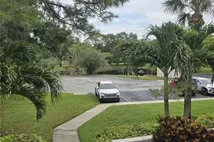 1802 Mariner Dr, Tarpon Springs, FL 34689 - Photo 2
