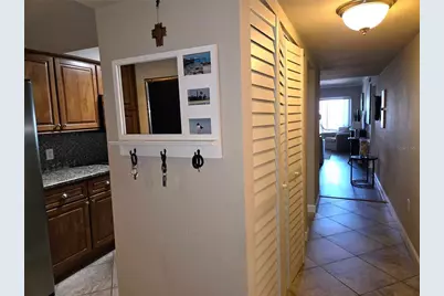 4901 38th Way S #7C, Saint Petersburg, FL 33711 - Photo 4