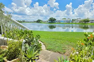 118 Pompano Dr SE, Saint Petersburg, FL 33705 - Photo 2