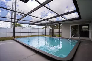 6065 23rd Ave N, Saint Petersburg, FL 33710 - Photo 32