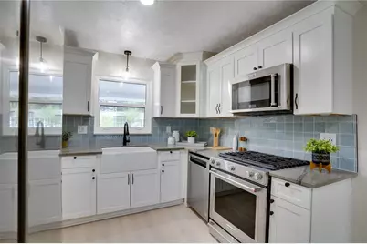 6065 23rd Avenue N, Saint Petersburg, FL 33710 - Photo 12