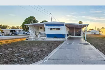5227 Betty Street, Zephyrhills, FL 33542 - Photo 4