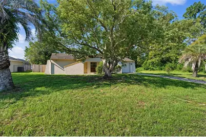 10394 Upton Street, Spring Hill, FL 34608 - Photo 4