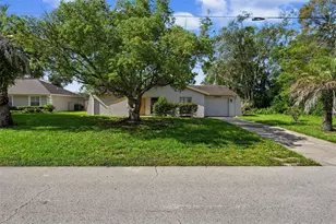 10394 Upton St, Spring Hill, FL 34608 - Photo 4