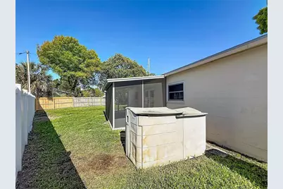 396 Lewis Boulevard SE, Saint Petersburg, FL 33705 - Photo 18