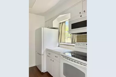350 79th Ave N #102, Saint Petersburg, FL 33702 - Photo 6